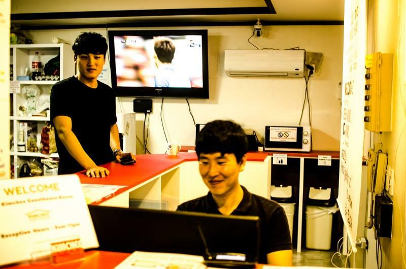 キムチ プサン ダウンタウン ゲストハウス 釜山広域市 エクステリア 写真